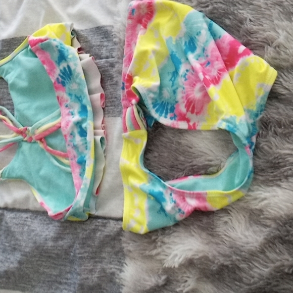 Bathing suit - Picture 2 of 3